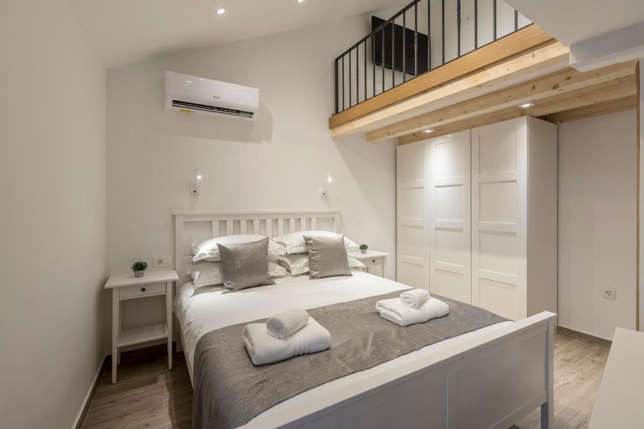 Cosmijeva Luxury Rooms Split Exteriör bild